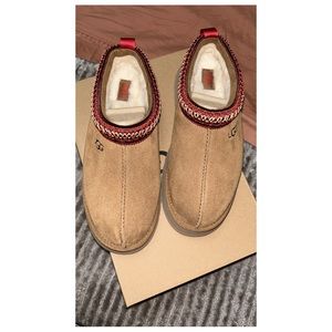 Tazz Ugg Slippers